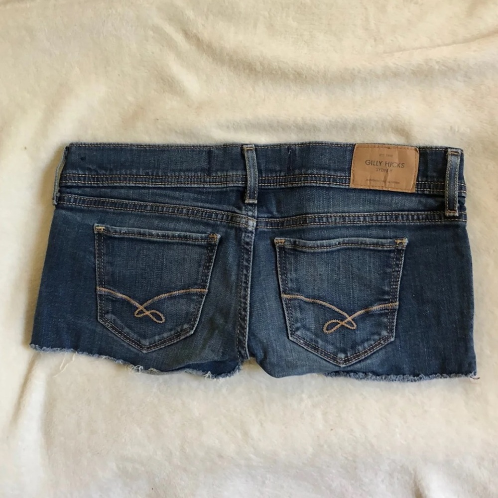 Gilly Hicks Jean Shorts - Picture 2 of 2